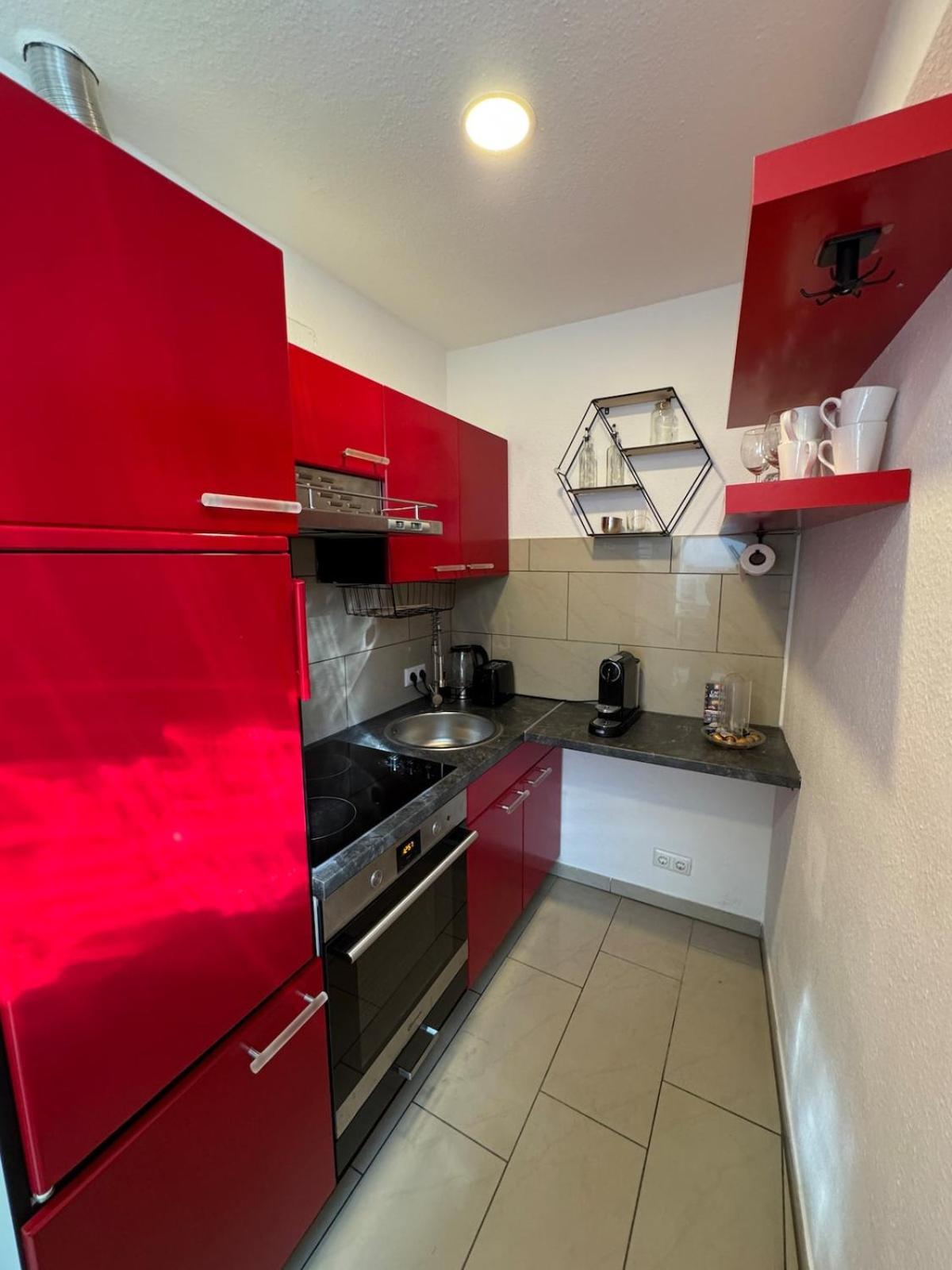With Garden & 2 Bathrooms *